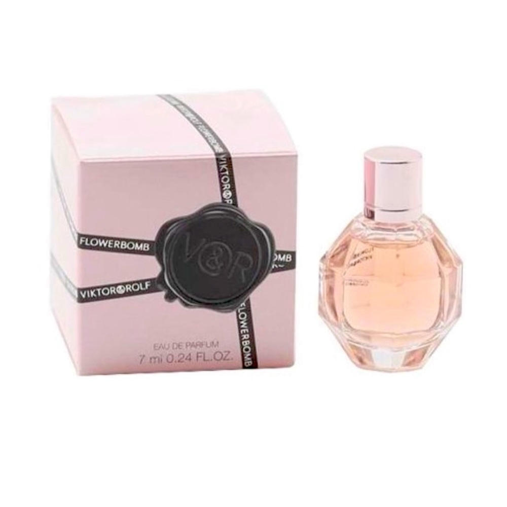 Flowerbomb by Viktor & Rolf Mini EDP .24 oz (7ml)